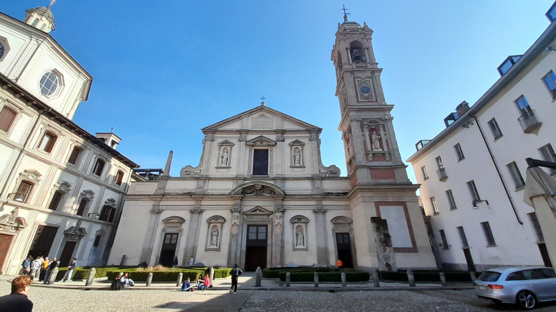 Milánó - Santo Stefano Maggiore-bazilika és a mellette lévő osszárium