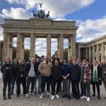 Brandenburgi kapu előtt