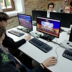 Informatikusok weblapszerkesztés illetve Okos otthon alapjaival ismerkednek
