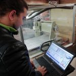 CNC-sek munka közben