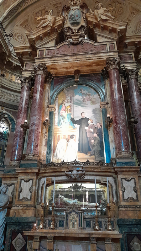 Basilica Santa Maria Ausiliatrice - belső