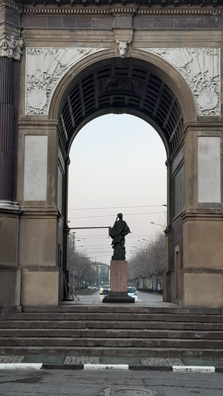 Monumental Arch to the Artillery Force